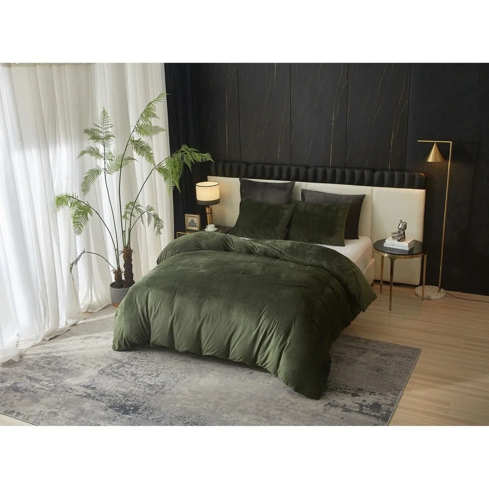 Zera Green 100% Velvet 5 piece Comforter Set King